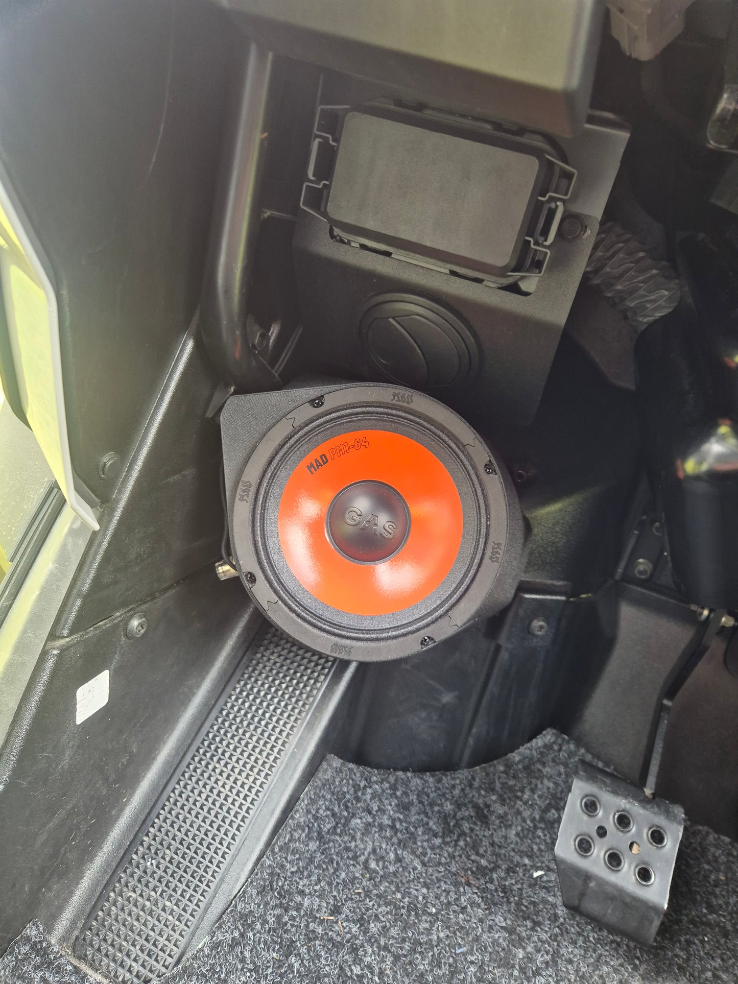 RZR Front Speaker Enclosures – 5.25”