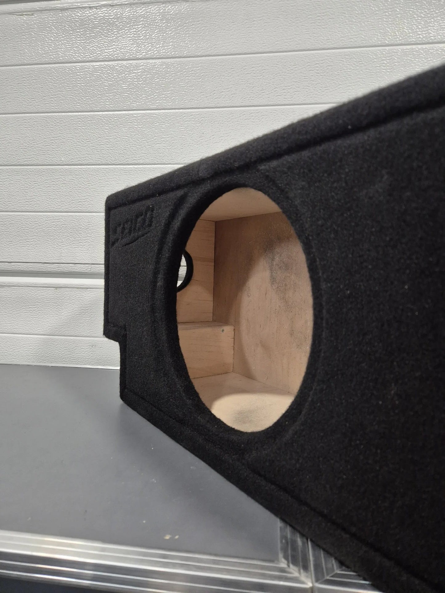 Traxter Subwoofer Enclosure - 10"