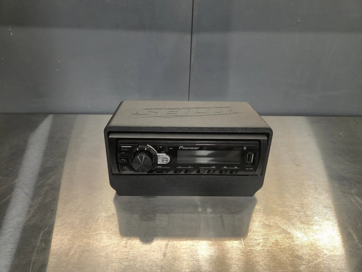 Maverick Stereo Housing - 1-DIN